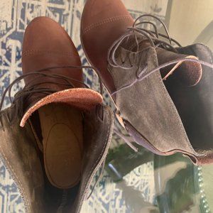 Bryr handmade booties, size 38